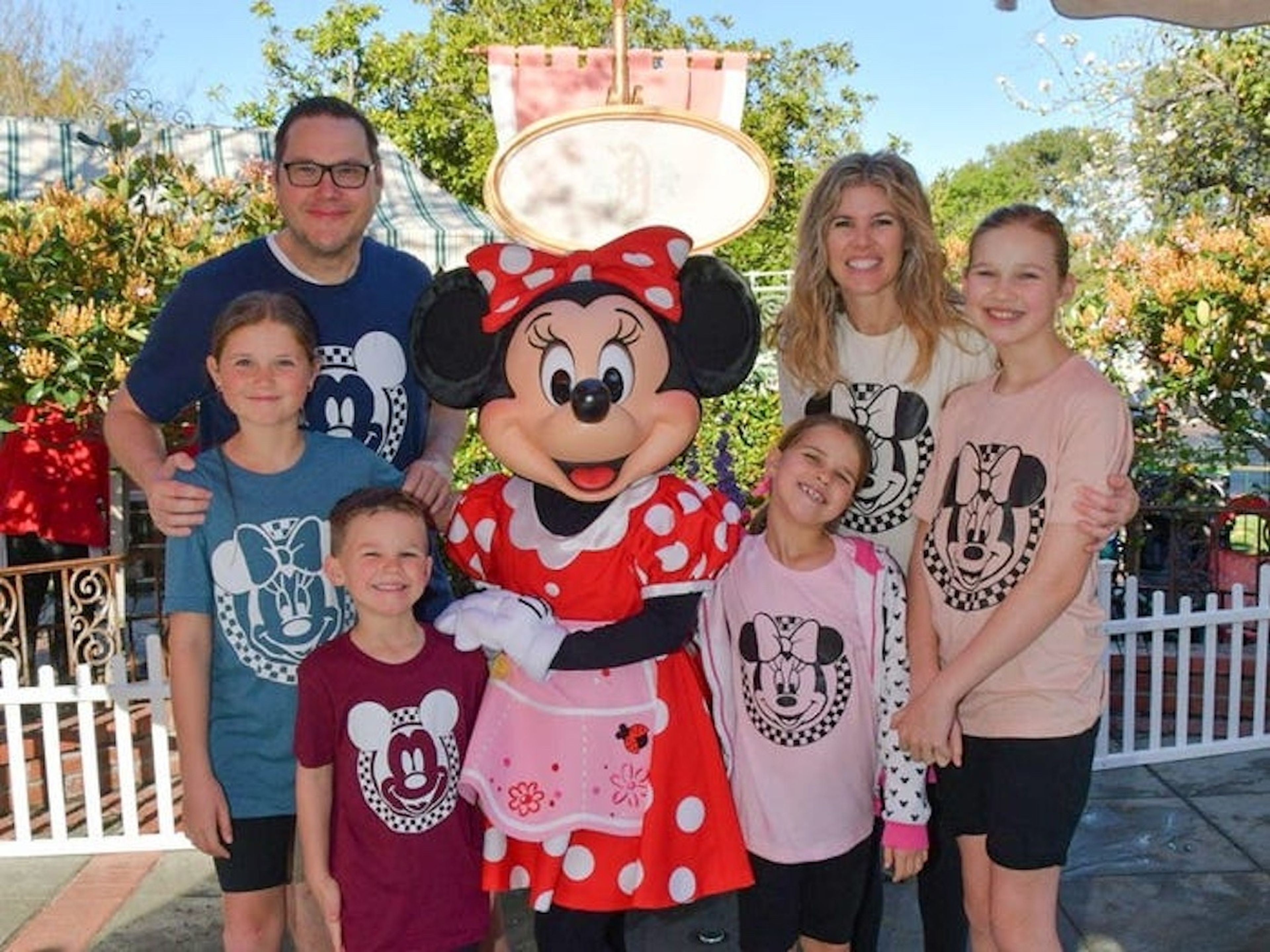 Familia en Disneyland