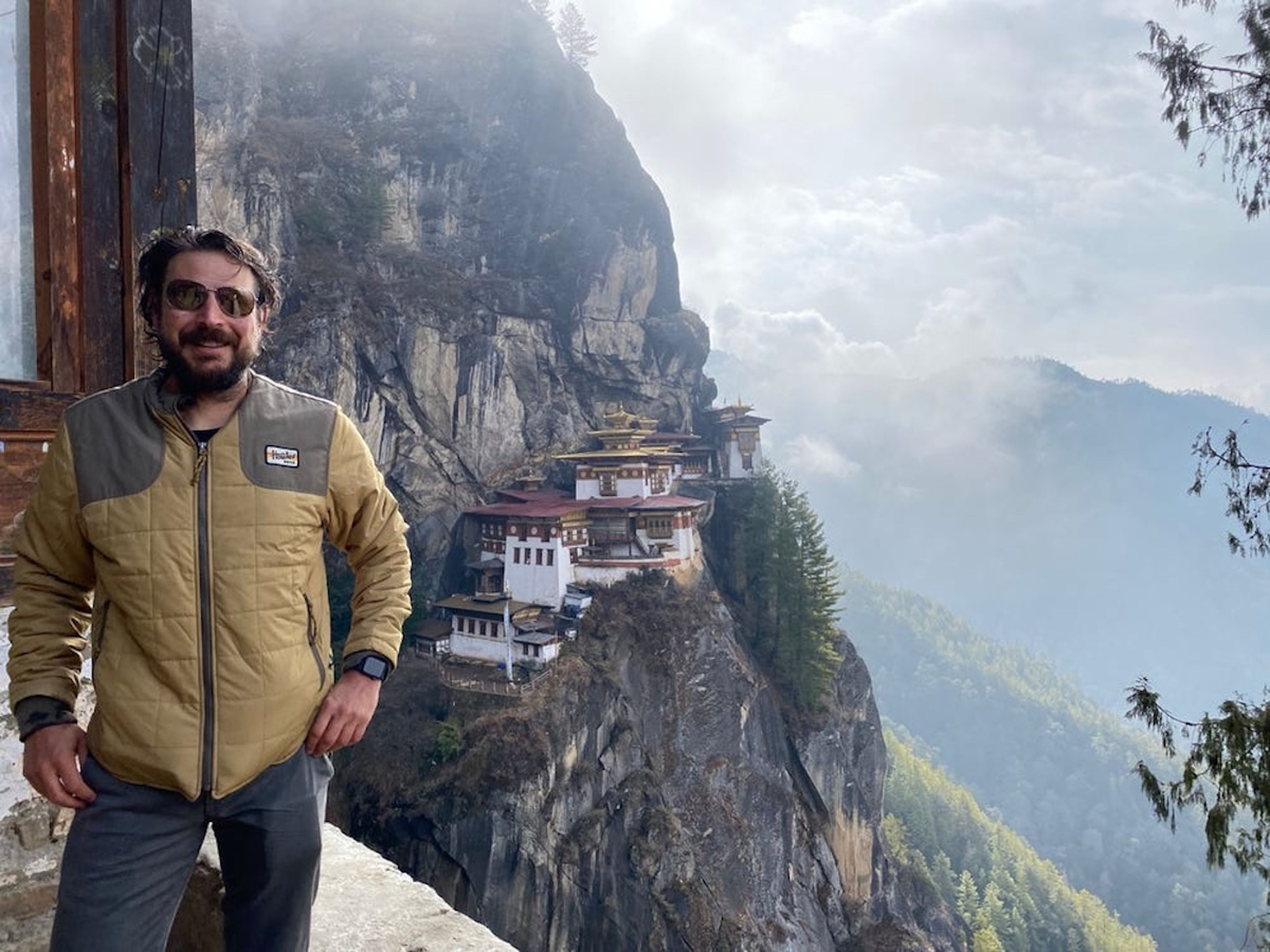 Me gustó visitar Bután y hacer senderismo para ver el Monasterio del Nido del Tigre.