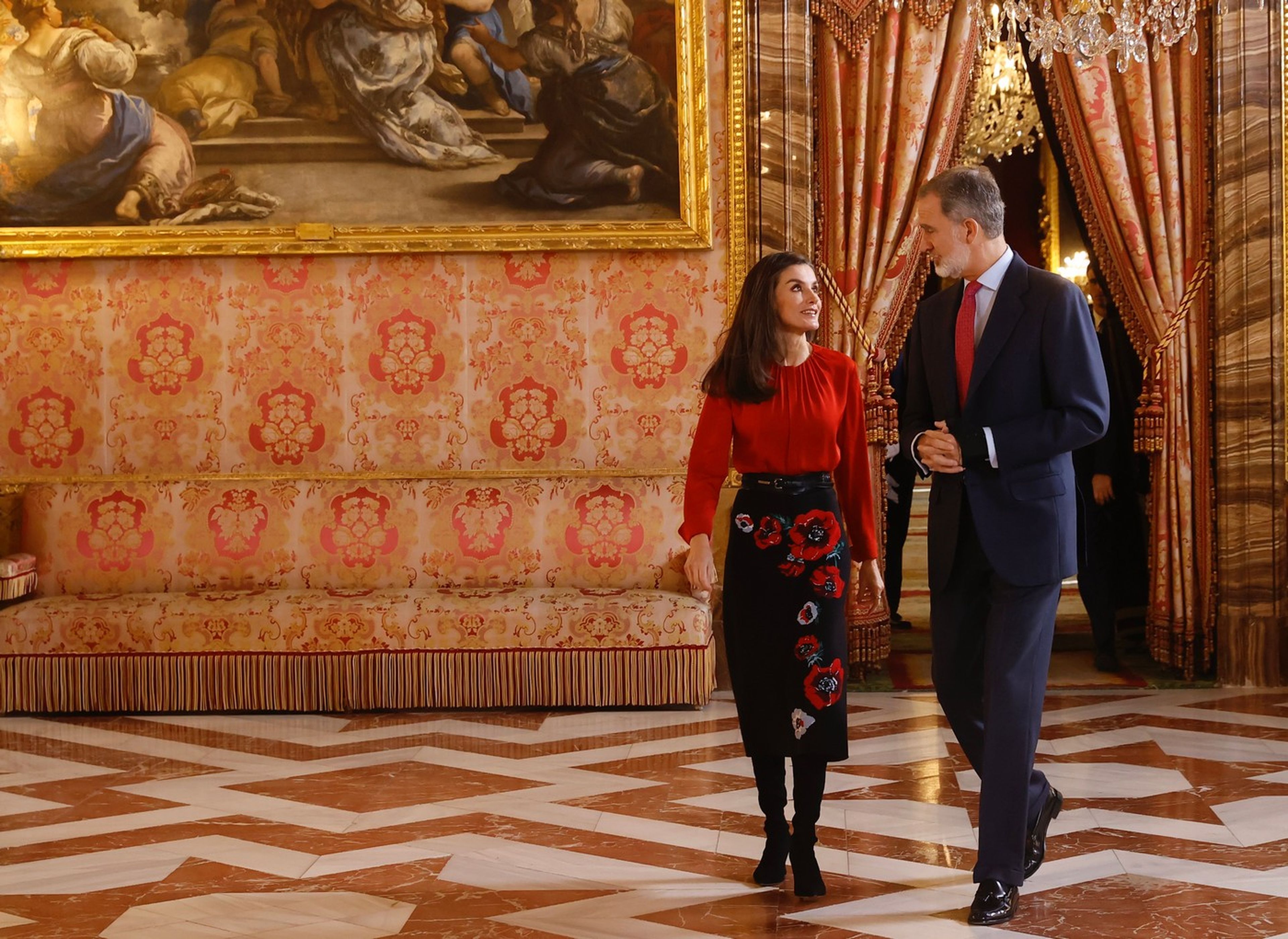 Felipe VI y Letizia tras una reunión del patronato de la Fundación Princesa de Girona .