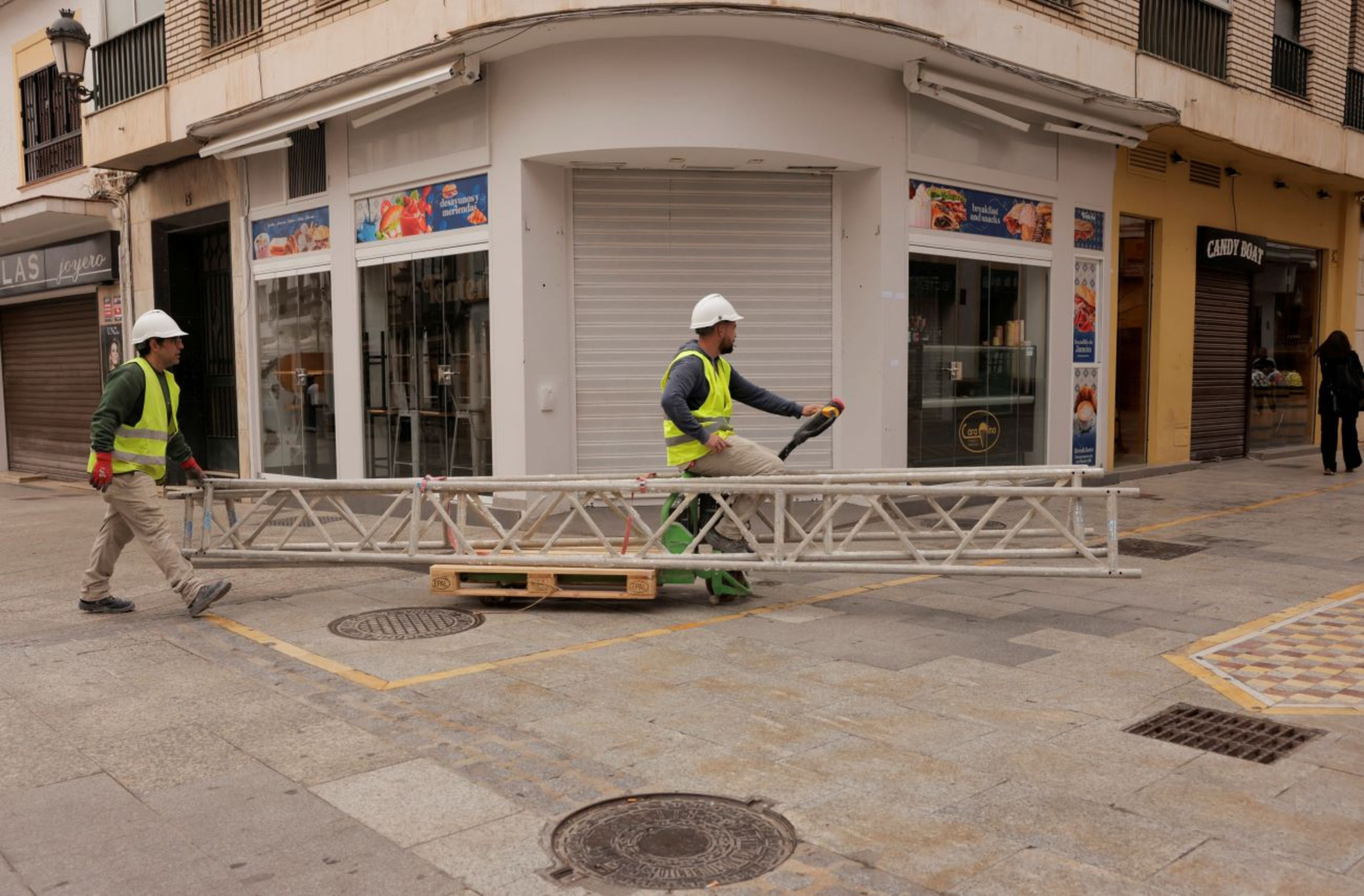 Trabajadores de la construcción, obreros, España