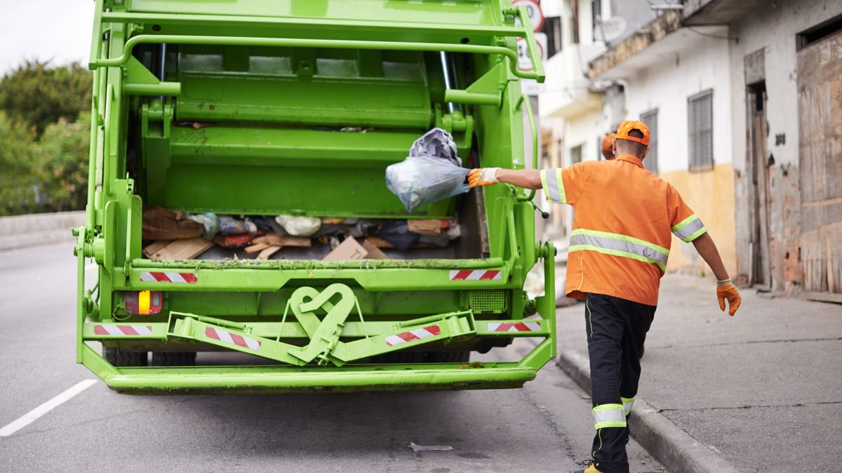 Esta es la nueva tasa de basuras que pagarás en 2025 si vives en Madrid: diferencias por barrios