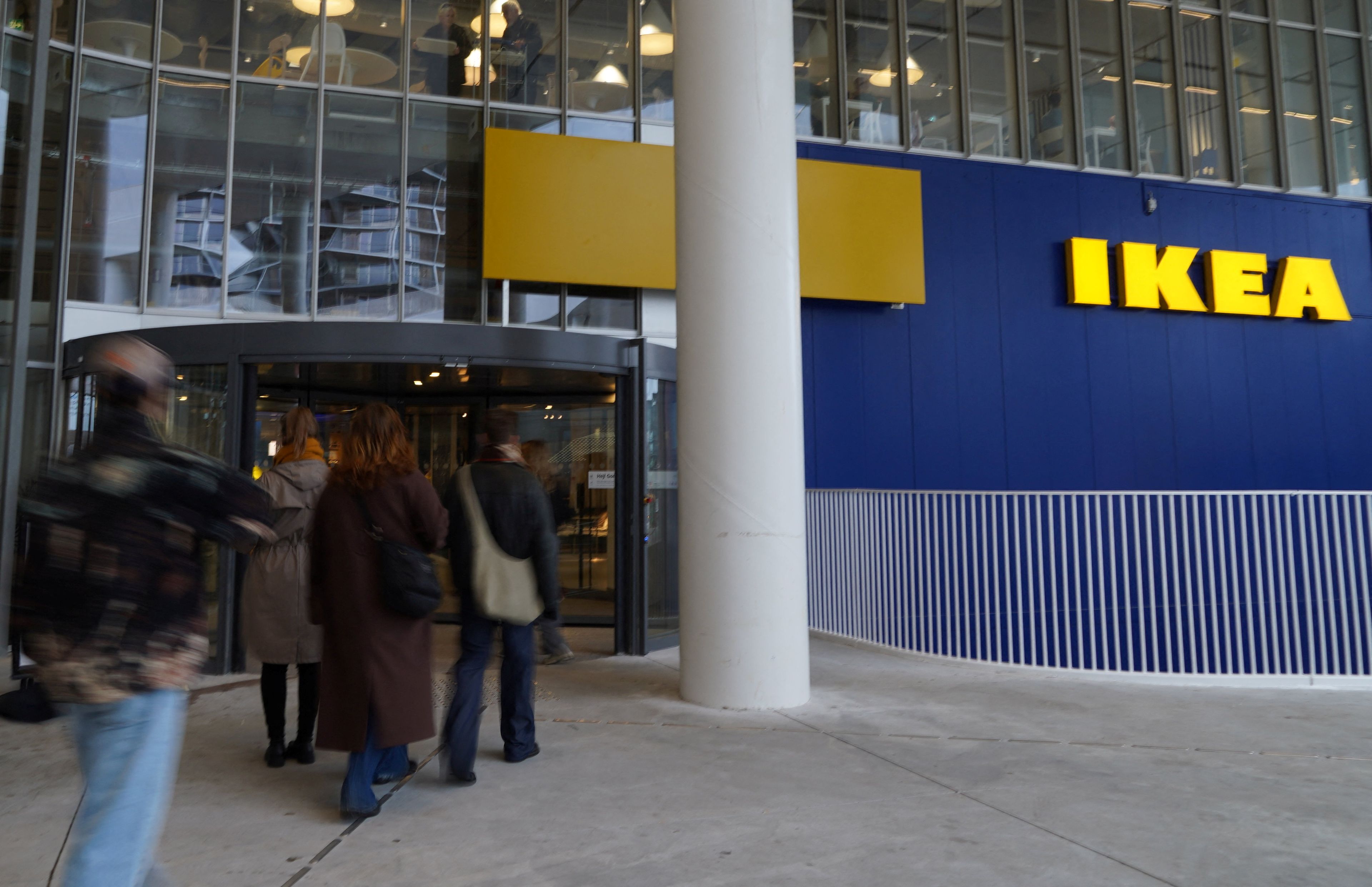 Entrada de una tienda de Ikea en Dinamarca.