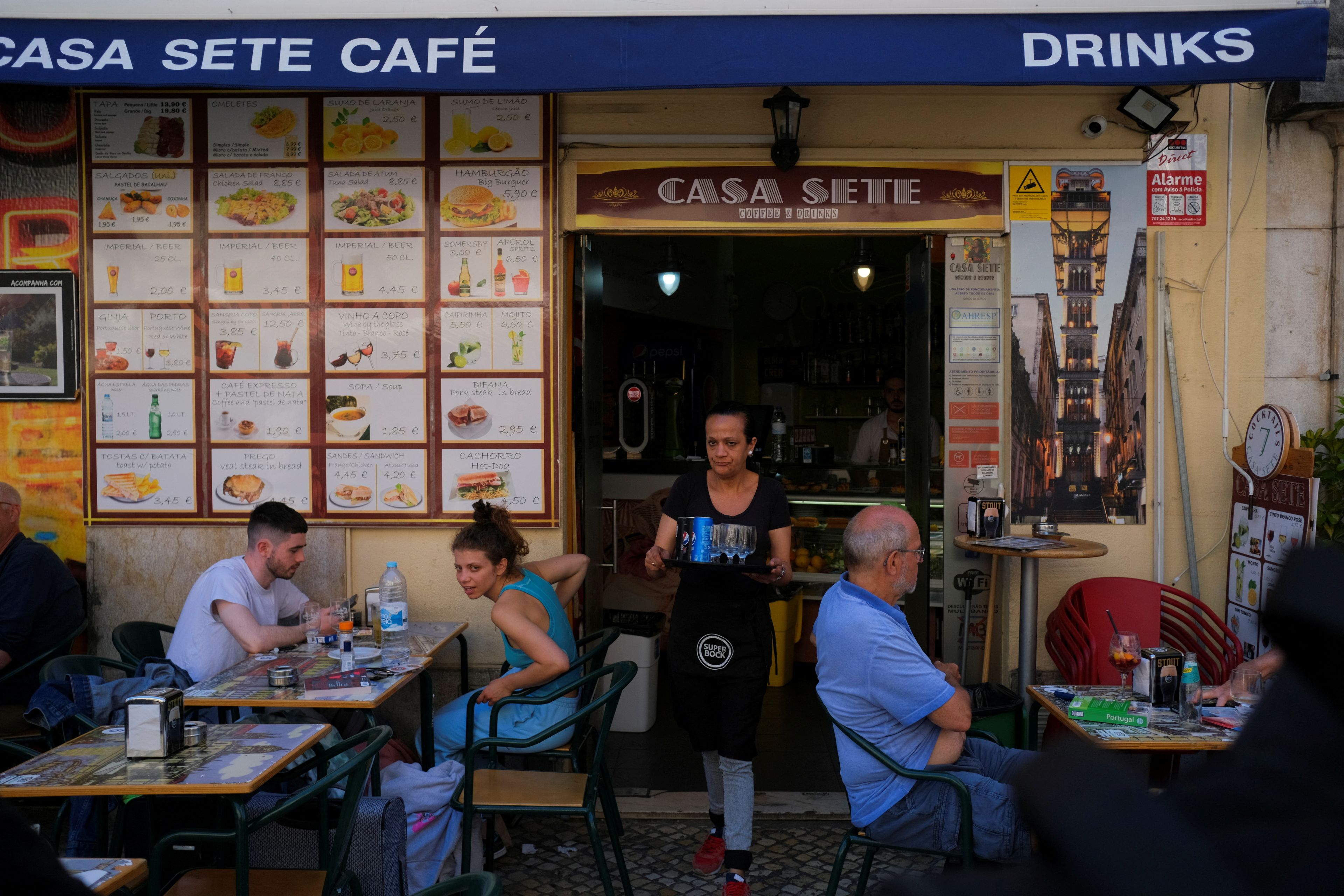 Un restaurante en Lisboa, Portugal.