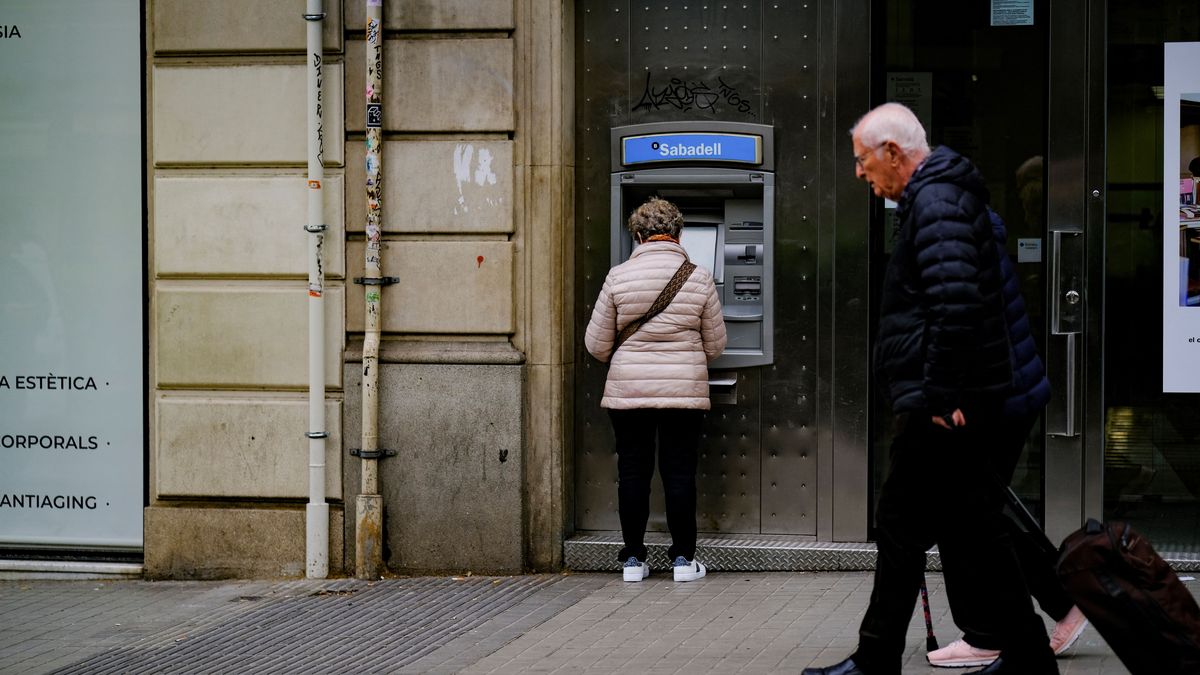 ¿Cuánto dinero se puede ingresar en un cajero?