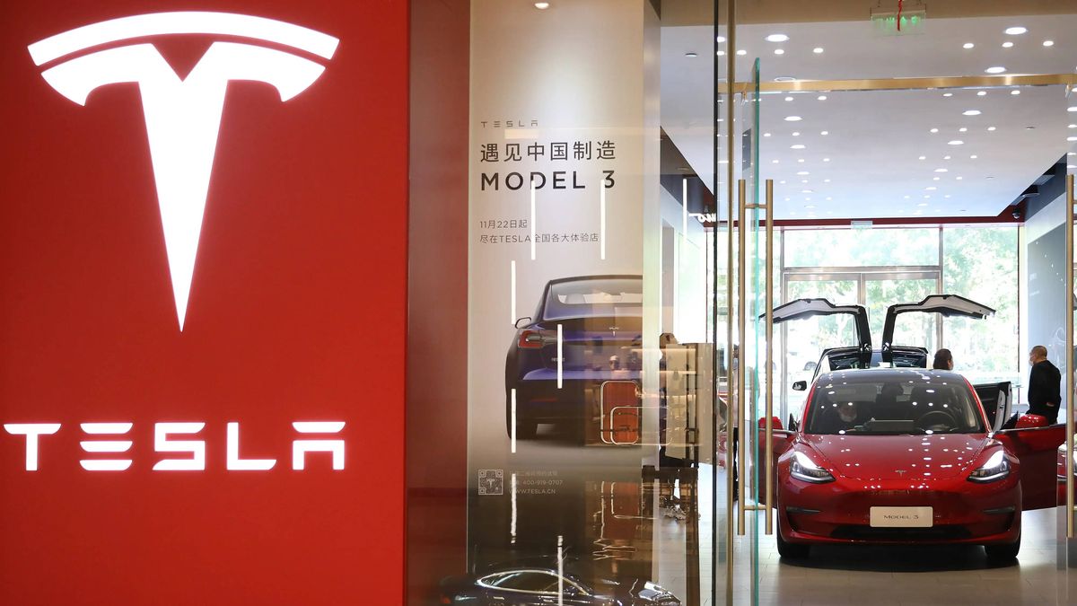 Tesla vende 463.000 coches eléctricos en el tercer trimestre y cumple las previsiones de Wall Street, pero no calma los nervios de los inversores