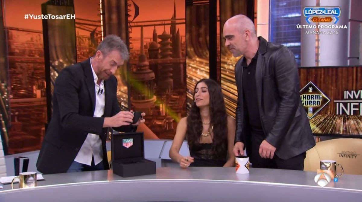 El costoso regalo de Pablo Motos a Luis Tosar en El Hormiguero un reloj de lujo