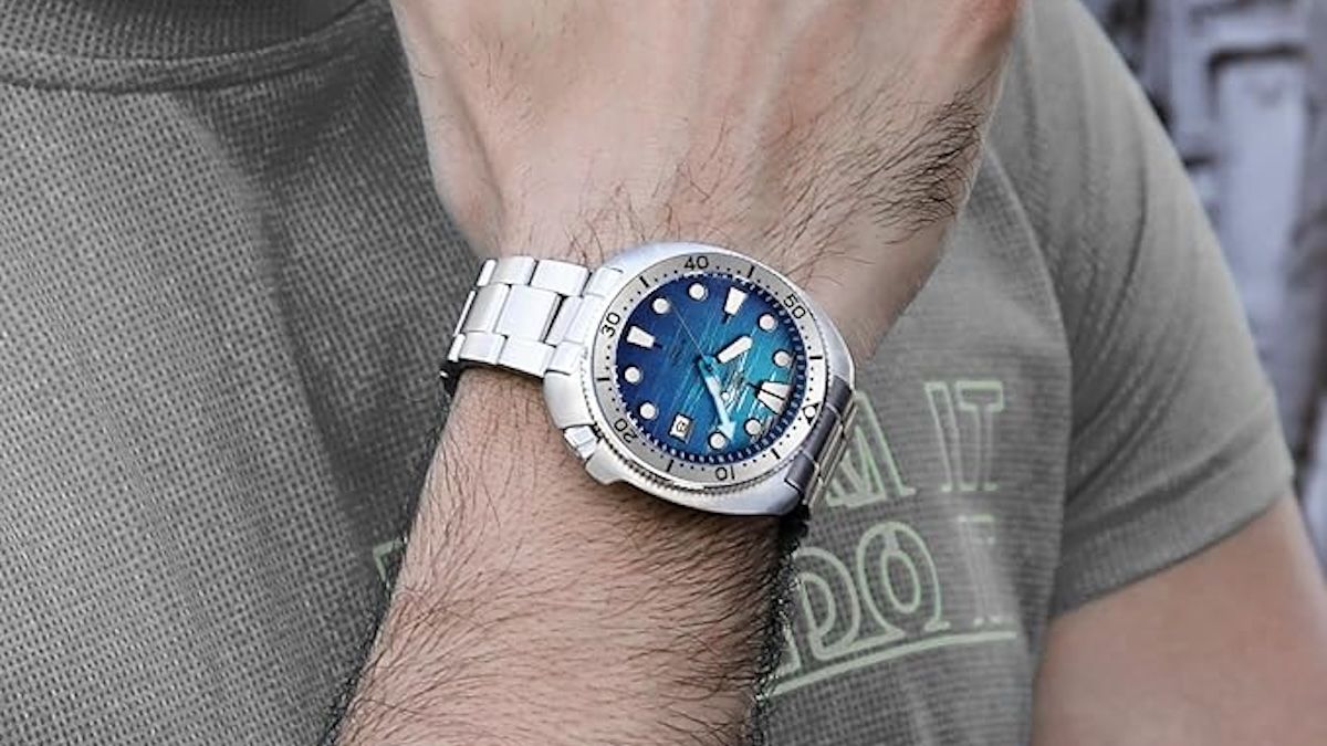 Esfera azul marino muy original y precio asequible: este reloj elegante y de vestir hunde su precio en Amazon