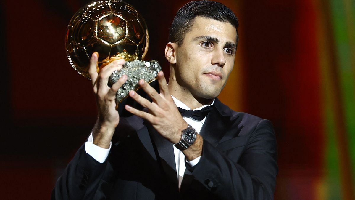 Esto ha ganado Rodri Hernández por ganar el Balón de Oro: mucho más que un trofeo simbólico