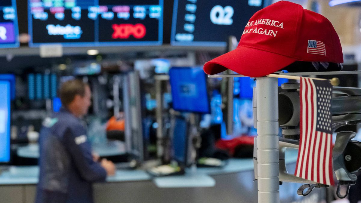 Hay una señal de alerta económica tras la victoria de Trump (aunque parezca que el mercado la ignora), según un directivo de JPMorgan