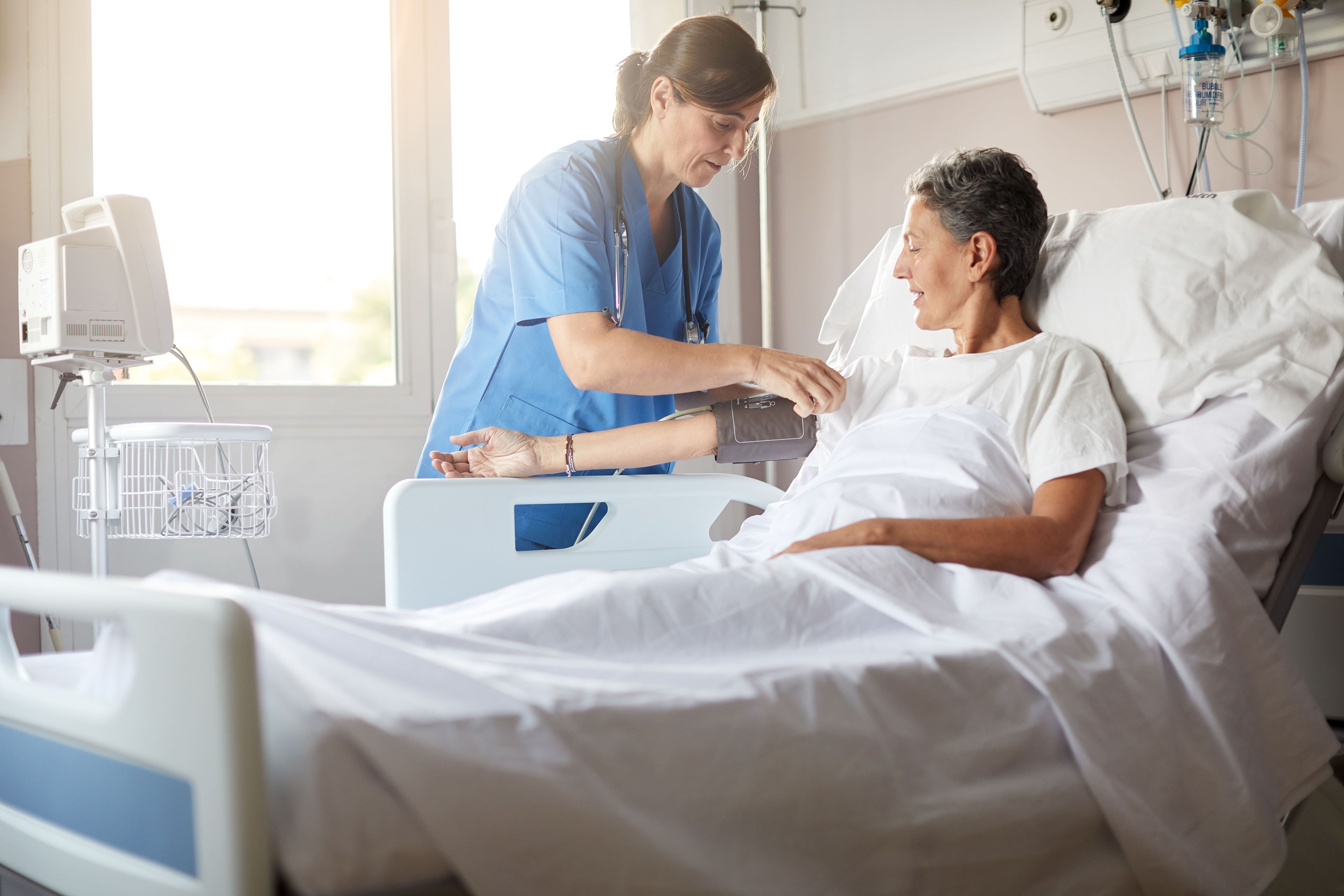 Mujer en un hospital