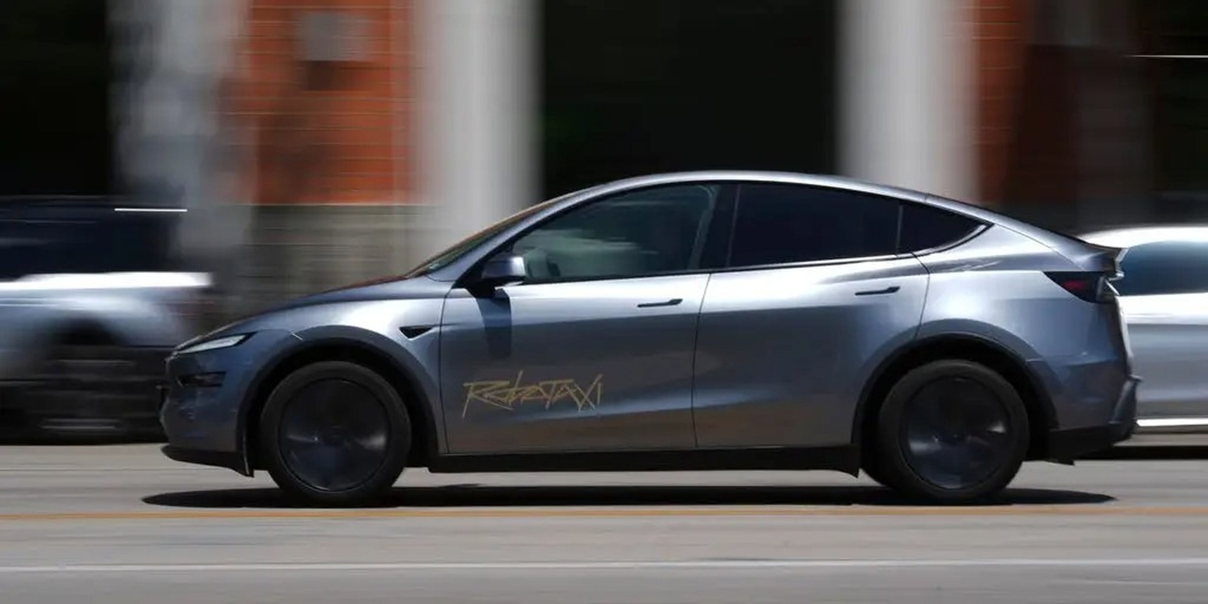 Tesla Robotaxi.
