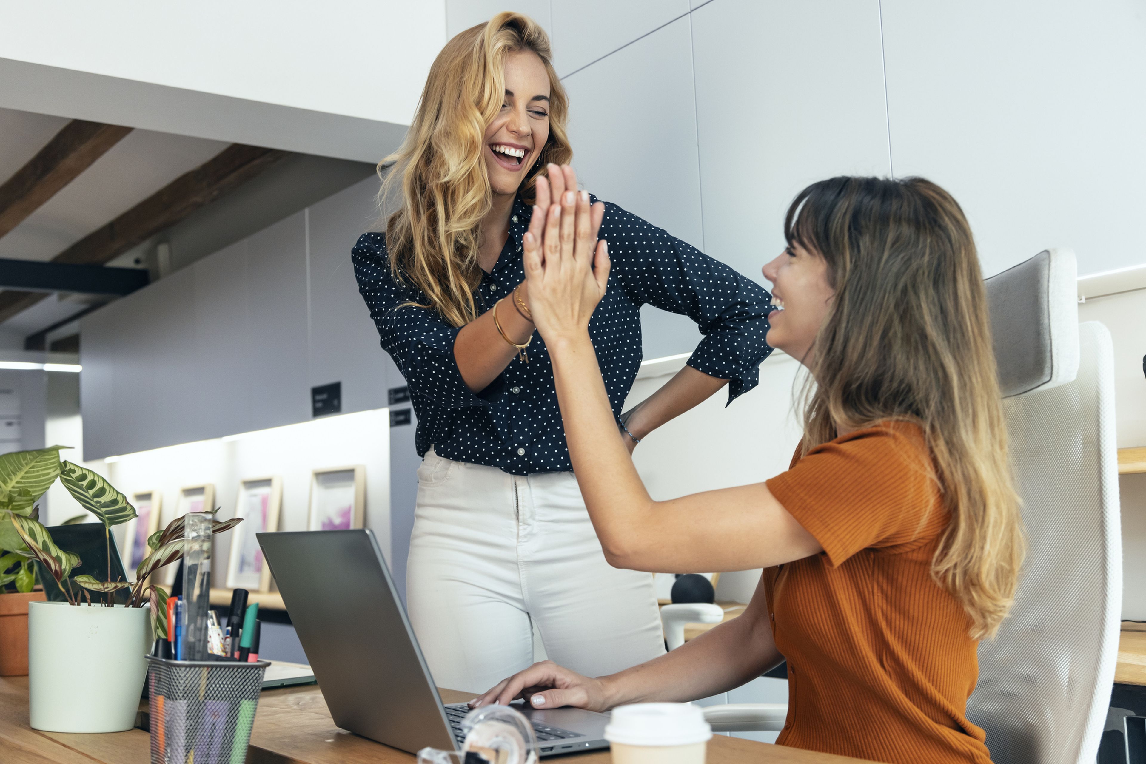 Los tres requisitos para cobrar el paro si trabajas en la empresa de un familiar