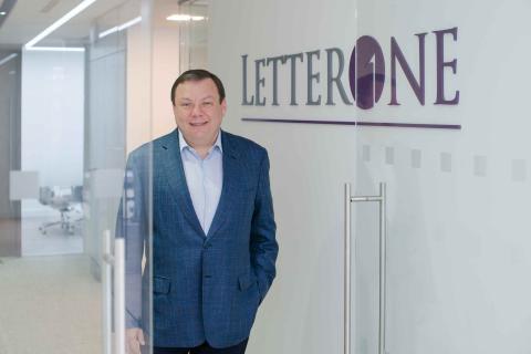 Mikhail Fridman en las oficinas del fondo Letterone.