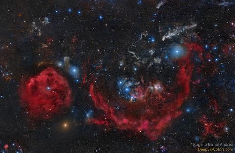 Clouds of Orion, de Rogelio Bernal