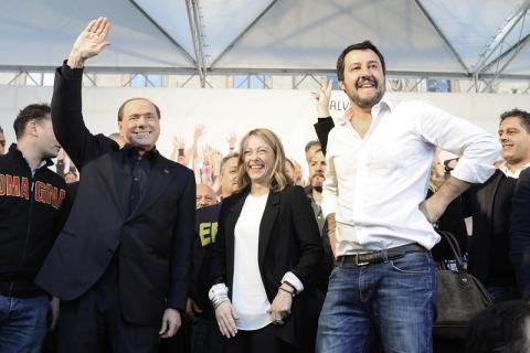 Nella foto Silvio Berlusconi, Giorgia Meloni y Matteo Salvini