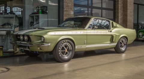 Un Ford Shelby Cobra GT500 Un Ford Shelby Cobra GT500