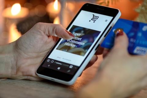 "El principal aliado para realizar sus compras será el smartphone".