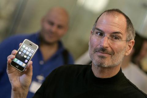 Pero la mayor victoria de Apple fue la presentación del iPhone en 2007. El resto, como se dice, es historia