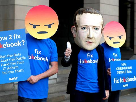 Facebook protestors outside the Mike Schroepfer hearing Facebook protestors outside the Mike Schroepfer hearing