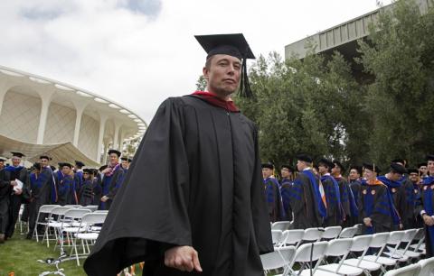 Musk en Caltech, en 2012, donde pronunció un discurso de graduación.