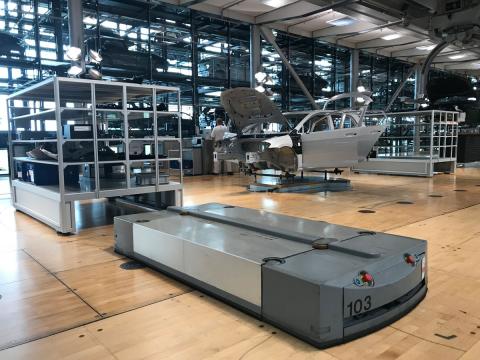 Hacer Turismo En La Fabrica De Cristal De Volkswagen Business Insider Espana