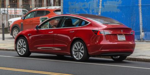 Tesla Model 3.