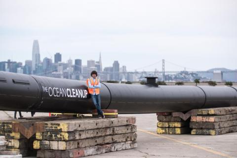 Earlier this year, the Ocean Cleanup built a 400-foot test array to see how it held up while being towed out into the water. Earlier this year, the Ocean Cleanup built a 400-foot test array to see how it held up while being towed out into the water.