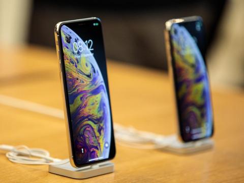 So what's going on with the iPhone XS selfies? So what's going on with the iPhone XS selfies?