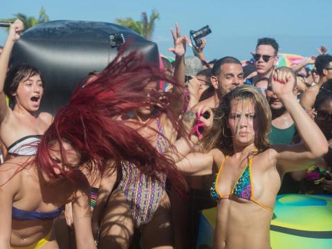 But in reality, many find the Bahamas to be "almost like a very expensive Las Vegas," as Quora user Kyle Baley put it. Drinks cost a minimum of $20, the culture is nonexistent, and spring breakers drink irresponsibly and party