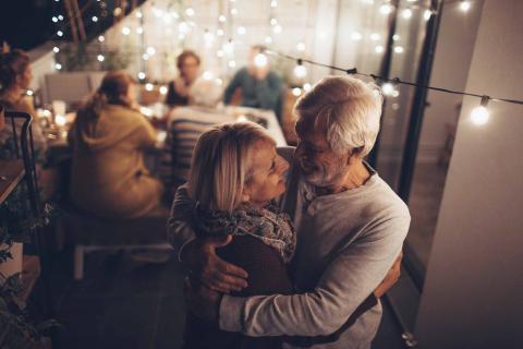 Pensionistas bailando Planes de pensiones