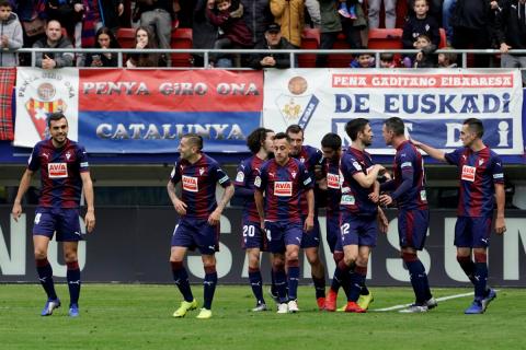 El Eibar celebra un gol ante el Real Madrid
