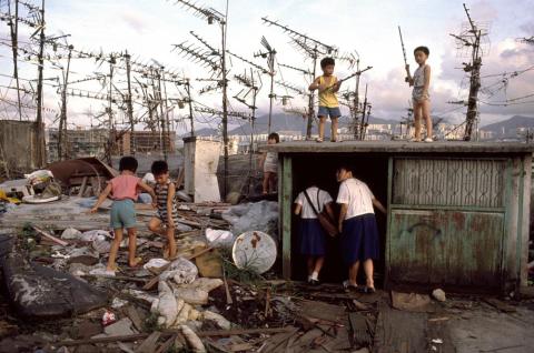 The city began as a low-rise squatter village during the early 20th century. After World War II, Hong Kong experienced a massive influx of Chinese immigrants. This led to a lack of housing in the city. In response, entrepreneurs