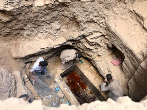 Los arqueólogos trabajan en el hallazgo, en Alejandría.