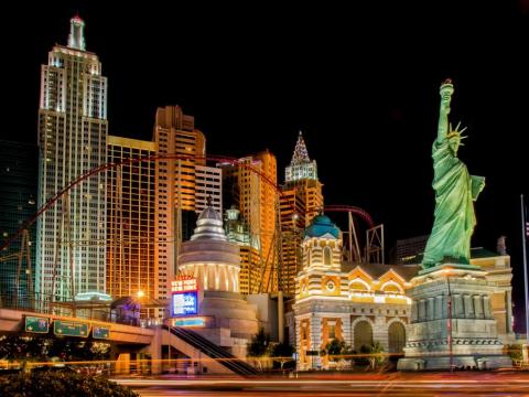Consider Vegas' Statue of Liberty. From the right angle, it's definitely imposing ...