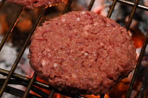 Impossible Foods showed off the Impossible Burger 2.0 — a new version of its veggie burger that's intended to taste just like real meat. The new recipe is supposed to be even tastier, but just as healthy as the original.