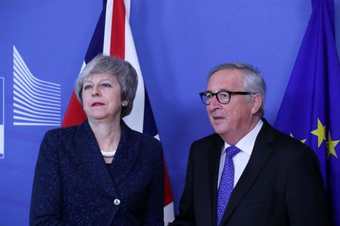 Theresa May y Jean-Claude Juncker Theresa May y Jean-Claude Juncker