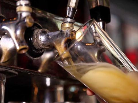 This person says they never order beer from the tap.