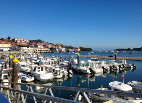 Puerto de San Vicente de la Barquera (Cantabria)