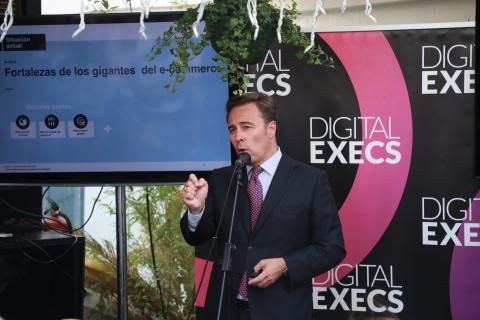 Dimas Gimeno, expresidente de El Corte Inglés. Dimas Gimeno, expresidente de El Corte Inglés.