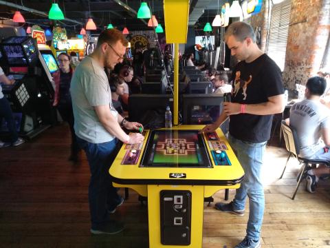 Arcade Club, donde los adultos vuelven a ser niiños Arcade Club, donde los adultos vuelven a ser niiños