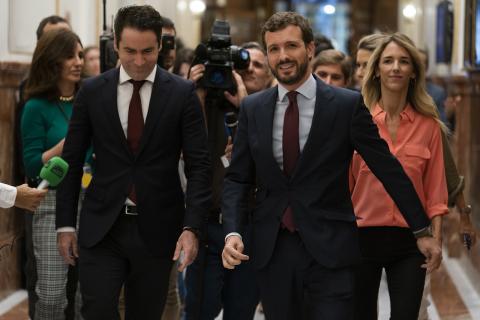 Pablo Casado con Teodoro García Egea en el Congreso.