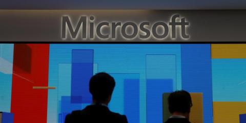 Microsoft share just opened at a record high after beating Amazon to a controversial contract with the Pentagon worth $10 billion Microsoft share just opened at a record high after beating Amazon to a controversial contract with the Pentagon worth $10 billion