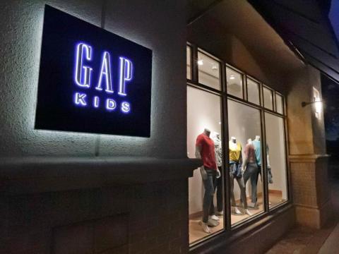 Gap: 230 stores