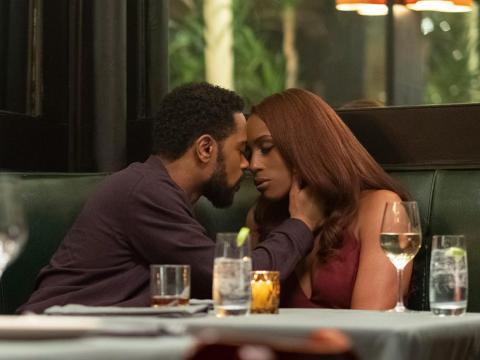 Lakeith Stanfield e Issa Rae coprotagonizan "The photograph".