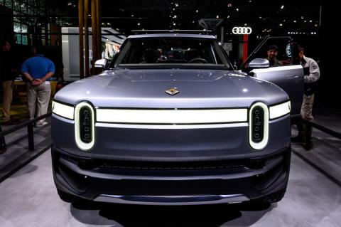 Rivian R1T. Rivian R1T.