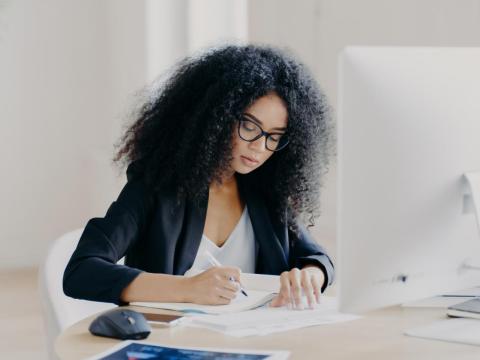Struggling to keep your New Year's resolution might mean you're not setting the right kind of goal. Struggling to keep your New Year's resolution might mean you're not setting the right kind of goal.