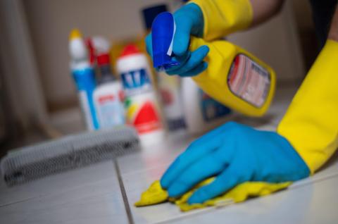 Avoid using aerosol sprays and bleaches, and don't spray cleaner directly onto your smartphone. Instead, use a Clorox wipe or isopropyl alcohol wipe.