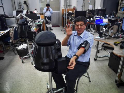 Thailand has 'ninja robots' monitoring COVID-19 patients — take a look Thailand has 'ninja robots' monitoring COVID-19 patients — take a look