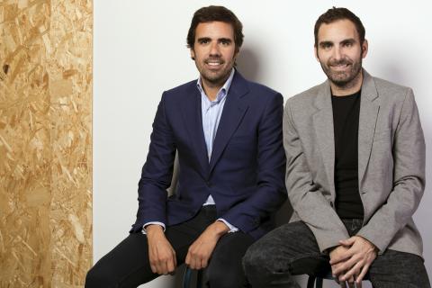 Guillermo Gaspart y Christian Rodríguez son los CEO de ByHours, que ofrece estancias hoteleras por horas.