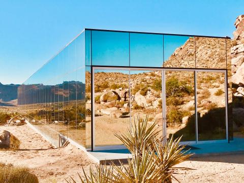 The producer of the cult classic movie 'American Psycho' designed a home in Joshua Tree that looks like a fallen skyscraper, and it's almost entirely covered in mirrors. Take a look inside. The producer of the cult classic movie 'American Psycho' designed a home in Joshua Tree that looks like a fallen skyscraper, and it's almost entirely covered in mirrors. Take a look inside.